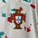 amisa-camiseta-portugal-selecao-selecao-nike-portuguesa-versao-versao-torcedor-masculina-23-24-away-fora-ii-secundaria-2-cr7-cristiano-ronaldo-branca-branco-verde-vermelho-vermelha_3