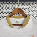 camisa-camiseta-al-nassr-duneus-shurfah-versao-versao-torcedor-masculina-22-23-third-away-fora-iii-terceira-3-cr7-cristiano-ronaldo-branco-branca-dourado-dourada_10