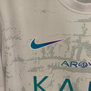 camisa-camiseta-al-nassr-kafd-nike-versao-versao-torcedor-masculina-23-24-away-fora-iii-third-terceira-3-cr7-cristiano-ronaldo-branca-branco-refletiva-detalhes-refletivos_9