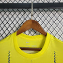 camisa-camiseta-al-nassr-kafd-nike-versao-versao-torcedor-masculina-23-24-home-casa-i-principal-1-cr7-cristiano-ronaldo-talisca-anderson-amarela-amarelo-azul_7