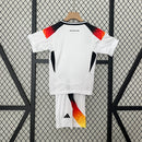 camisa-camiseta-alemanha-selecao-selecao-alema-alema-adidas-versao-versao-torcedor-conjunto-infantil-24-25-home-casa-i-principal-1-branca-branco-amarela-amarelo-preta-preto-vermelha-v_2498e708-40b0-4c25-9d4c-a616aac4ff10