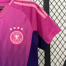 camisa-camiseta-alemanha-selecao-selecao-alema-alema-adidas-versao-versao-torcedor-feminina-24-25-away-fora-ii-secundaria-2-branca-branco-rosa-roxa-roxo_9