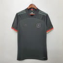 camisa-camiseta-alemanha-selecao-selecao-alema-alema-adidas-versao-versao-torcedor-masculina-2020-away-fora-ii-secundaria-2-branca-branco-amarela-amarelo-preta-preto-vermelha-vermelho
