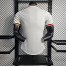 camisa-camiseta-arsenal-adidas-fly-better-emirates-versao-versao-jogador-masculina-23-24-edicao-edicao-especial-branca-branco-vermelho-vermelha-dourada-dourado-ouro_1