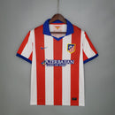 camisa-camiseta-atletico-de-madrid-nike-azerbaijan-land-of-fire-versao-versao-torcedor-masculina-14-15-home-casa-i-principal-1-vermelha-branca-vermelho-branco-azul-retro-retro-antoine_0e9db1a7-ae12-4e0b-ad8f-337f39f2b1e9