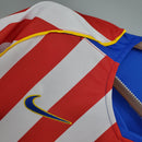 camisa-camiseta-atletico-de-madrid-nike-spider-man-2-homem-aranha-versao-versao-torcedor-masculina-04-05-home-casa-i-principal-1-vermelha-branca-vermelho-branco-azul-retro-retro_8