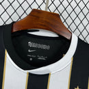 camisa-camiseta-atletico-mineiro-nike-h2-versao-torcedor-masculina-26-27-home-casa-i-principal-1-branca-branco-preta-preto-amarelo-amarela_2