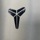 camisa-camiseta-barcelona-kobe-sheath-mamba-mentality-bryant-spotify-versao-torcedor-masculina-25-26-away-fora-ii-secundaria-2-azul-preta-preto-amarela-amarelo-bege_3
