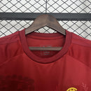 camisa-camiseta-bayern-munchen-adidas-T-versao-versao-torcedor-masculina-24-25-edicao-edicao-especial-vermelha-vermelho-dourada-dourado_6