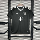camisa-camiseta-bayern-munchen-adidas-T-versao-versao-torcedor-masculina-24-25-treino-preta-preto-branca-branco_1