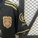 camisa-camiseta-bayern-munchen-adidas-T-versao-versao-torcedor-masculina-25-26-edicao-especial-125-anos-vermelha-vermelho-dourada-dourado-preta-preto_4
