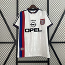 camisa-camiseta-bayern-munchen-adidas-opel-versao-torcedor-masculina-96-98-away-fora-ii-secundaria-2-branca-branco-vermelha-vermelho-azul-preta-preto-retro-retro_1