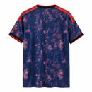 camisa-camiseta-bayern-munchen-de-munique-adidas-T-versao-torcedor-masculina-26-27-third-away-fora-iii-terceira-3-roxa-roxo-vermelha-vermelho-preta_7d43a90b-ed68-4363-8c4d-8db661b6f98e