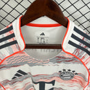 camisa-camiseta-bayern-munchen-de-munique-adidas-t-mobile-versao-torcedor-masculina-25-26-away-fora-ii-secundaria-2-vermelha-vermelho-branca-branco-cinza-preta-preto