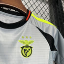 camisa-camiseta-benfica-adidas-emirates-fly-better-versao-versao-torcedor-conjunto-infantil-kids-24-25-third-away-fora-iii-terceira-3-cinza-verde-branca-branco-preta-pr_7