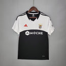 camisa-camiseta-benfica-adidas-moche-versao-versao-torcedor-masculina-13-14-away-fora-ii-secundaria-2-vermelha-vermelho-branco-branca-preta-preto-retro-retro_1