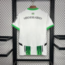 camisa-camiseta-borussia-monchengladbach-puma-reuter-bader-i-leuchten-versao-versao-torcedor-masculina-24-25-home-casa-i-principal-1-verde-branca-branco_2