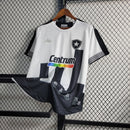 camisa-camiseta-botafogo-kappa-versao-centrum-versao-torcedor-masculina-20-21-edicao-edicao-especial-consciencia-negra-preta-branca-preto-branco_4