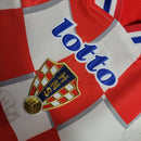 camisa-camiseta-croacia-croacia-selecao-selecao-croata-lotto-versao-versao-torcedor-masculina-1998-home-casa-i-principal-1-vermelha-branca-vermelho-branco-azul-retro-retro_4_556011da-da9d-46e4-9d7b-0983a906531b