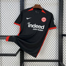 camisa-camiseta-eintratch-frankfurt-nike-indeed-jobs-finden-versao-versao-torcedor-masculina-24-25-away-fora-ii-secundaria-2-vermelha-vermelho-preta-preto_1_6