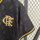 camisa-camiseta-flamengo-consciencia-negra-versao-versao-torcedor-masculina-23-24-edicao-edicao-especial-dourada-dourado-preto-preta_4