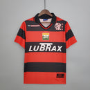 camisa-camiseta-flamengo-lubrax-umbro-versao-versao-torcedor-masculina-1999-home-casa-i-principal-1-vermelho-vermelha-preto-preta-retro-retro_1