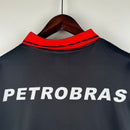 camisa-camiseta-flamengo-umbro-lubrax-versao-torcedor-masculina-1999-third-away-fora-iii-terceira-3-vermelha-vermelho-preta-preto-retro_7