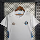 camisa-camiseta-gremio-gremio-banrisul-umbro-versao-versao-torcedor-feminina-23-24-away-fora-ii-secundaria-2-azul-preto-preta-branca-branco_4