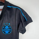 camisa-camiseta-gremio-gremio-banrisul-umbro-versao-versao-torcedor-feminina-23-24-third-away-fora-iii-terceira-3-azul-preto-preta-branca-branco_2