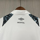 camisa-camiseta-gremio-gremio-banrisul-umbro-versao-versao-torcedor-masculina-24-25-away-fora-ii-secundaria-2-azul-preto-preta-branca-branco_9
