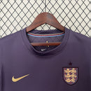 camisa-camiseta-inglaterra-nike-selecao-selecao-inglesa-versao-versao-torcedor-feminina-24-25-away-fora-ii-secundaria-2-bellingham-jude-harry-kane-branco-branca-azul-roxa-roxo_8