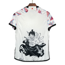 camisa-camiseta-japao-japao-selecao-selecao-japonesa-adidas-versao-versao-torcedor-masculina-24-25-edicao-edicao-especial-monkey-d-luffy-one-piece-vermelha-branca-vermelho-preto-preta_f1677706-0d54-4702-ae65-9956c66100bc