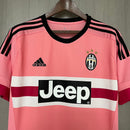 camisa-camiseta-juventus-adidas-jeep-versao-torcedor-masculina-15-16-away-fora-ii-secundaria-2-rosa-preta-preto-branco-branca-retro_11