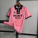 camisa-camiseta-juventus-kappa-sony-minidisc-versao-torcedor-masculina-97-98-away-fora-ii-secundaria-2-rosa-preta-preto-branco-branca-retro_6