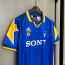 camisa-camiseta-juventus-kappa-sony-versao-torcedor-masculina-95-96-away-fora-ii-secundaria-2-azul-amarela-amarelo-retro_2