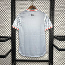 camisa-camiseta-liverpool-adidas-carlsberg-versao-torcedor-masculina-24-25-edicao-especial-the-beatles-branca-branco-vermelha-vermelho_2