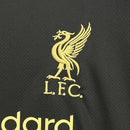 camisa-camiseta-liverpool-adidas-standard-chartered-versao-torcedor-masculina-25-26-edicao-especial-preta-preto-branca-branco-dourada-dourado_4