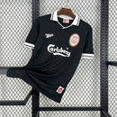 camisa-camiseta-liverpool-reebok-carlsberg-versao-torcedor-masculina-96-97-third-away-fora-iii-terceira-3-vermelho-vermelha-preta-preto-branca-branco-retro_1