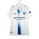 camisa-camiseta-manchester-city-puma-etihad-airways-versao-torcedor-masculina-26-27-third-away-fora-iii-terceira-3-branca-branco-azul-preta-preto_2