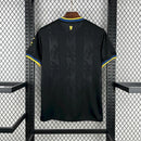 camisa-camiseta-manchester-united-adidas-snapdragon-versao-torcedor-masculina-25-26-third-away-fora-iii-terceira-3-amarela-amarelo-azul-branca-branco-preta-preto_2
