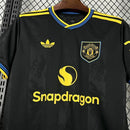 camisa-camiseta-manchester-united-adidas-snapdragon-versao-torcedor-masculina-25-26-third-away-fora-iii-terceira-3-amarela-amarelo-azul-branca-branco-preta-preto_5