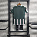 camisa-camiseta-manchester-united-adidas-team-viewer-versao-versao-torcedor-conjunto-infantil-shorts-23-24-away-fora-ii-secundaria-2-vermelha-preta-vermelho-preto-branca-branco_4