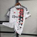 camisa-camiseta-manchester-united-adidas-team-viewer-versao-versao-torcedor-masculina-23-24-edicao-edicao-especial-vermelha-preta-vermelho-preto-branca-branco_3