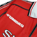 camisa-camiseta-manchester-united-umbro-sharp-versao-versao-retro-retro-david-beckham-torcedor-masculina-98-99-home-casa-i-principal-1-vermelha-preta-vermelho-preto_3