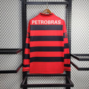 camisa-camiseta-manga-longa-flamengo-umbro-lubrax-versao-torcedor-masculina-94-95-home-casa-i-principal-1-vermelha-vermelho-preta-preto-romario-retro_2