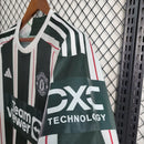 camisa-camiseta-manga-longa-manchester-united-adidas-team-viewer-versao-versao-torcedor-masculina-23-24-away-fora-ii-secundaria-2-vermelha-preta-vermelho-preto-branca-branco_7