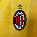 camisa-camiseta-milan-puma-emirates-fly-better-versao-torcedor-masculina-25-26-third-away-fora-iii-terceira-3-vermelha-vermelho-preta-preto-amarela-amarelo-verde_3
