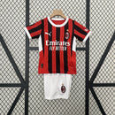camisa-camiseta-milan-puma-emirates-fly-better-versao-versao-torcedor-conjunto-infantil-kids-24-25-home-casa-i-principal-1-vermelha-preta-branca-vermelho-preto-branco_1