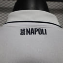 camisa-camiseta-napoli-ea7-msc-versao-versao-jogador-masculina-24-25-away-fora-ii-2-secundaria-branca-branco-preta-preto-azul_10