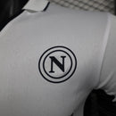 camisa-camiseta-napoli-ea7-msc-versao-versao-jogador-masculina-24-25-away-fora-ii-2-secundaria-branca-branco-preta-preto-azul_7